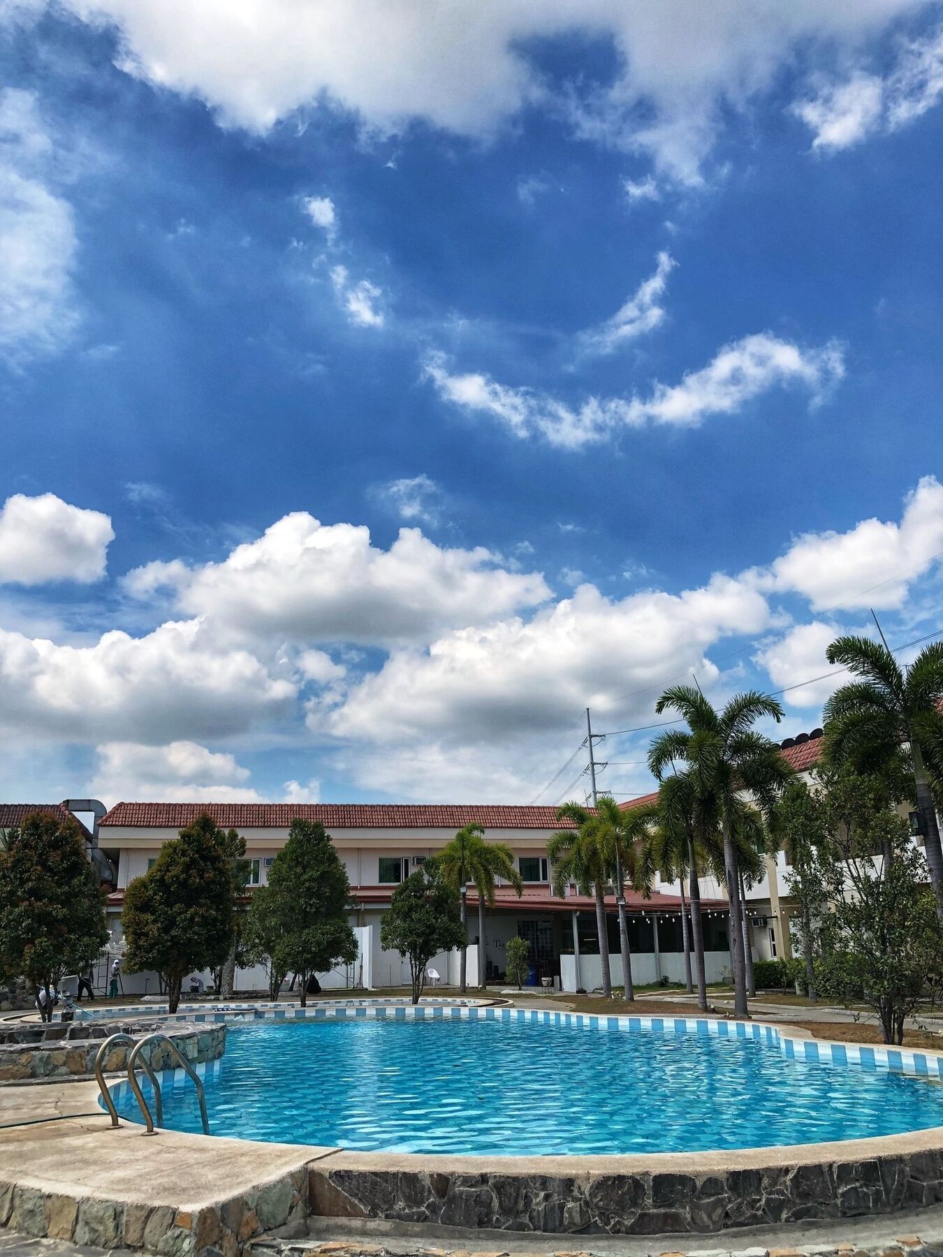 King'S Royale Hotel And Resort Bacolor Екстер'єр фото